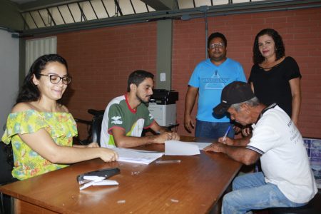 Em parceria com prefeitura, Emater entrega do montante de R$ 185.500,00 ao assentamento Esperança Santa Rosa